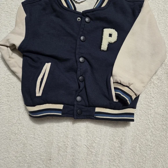 Boys 3T Clothing Set - 8 Pieces - Picture 3 of 9